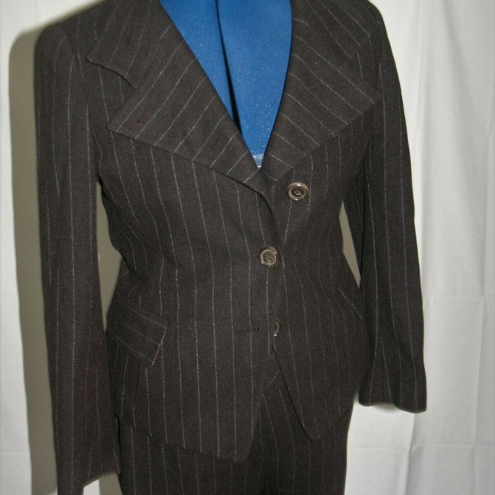 Akris Mainline Three Button Pant Suit Size 6 - image 7